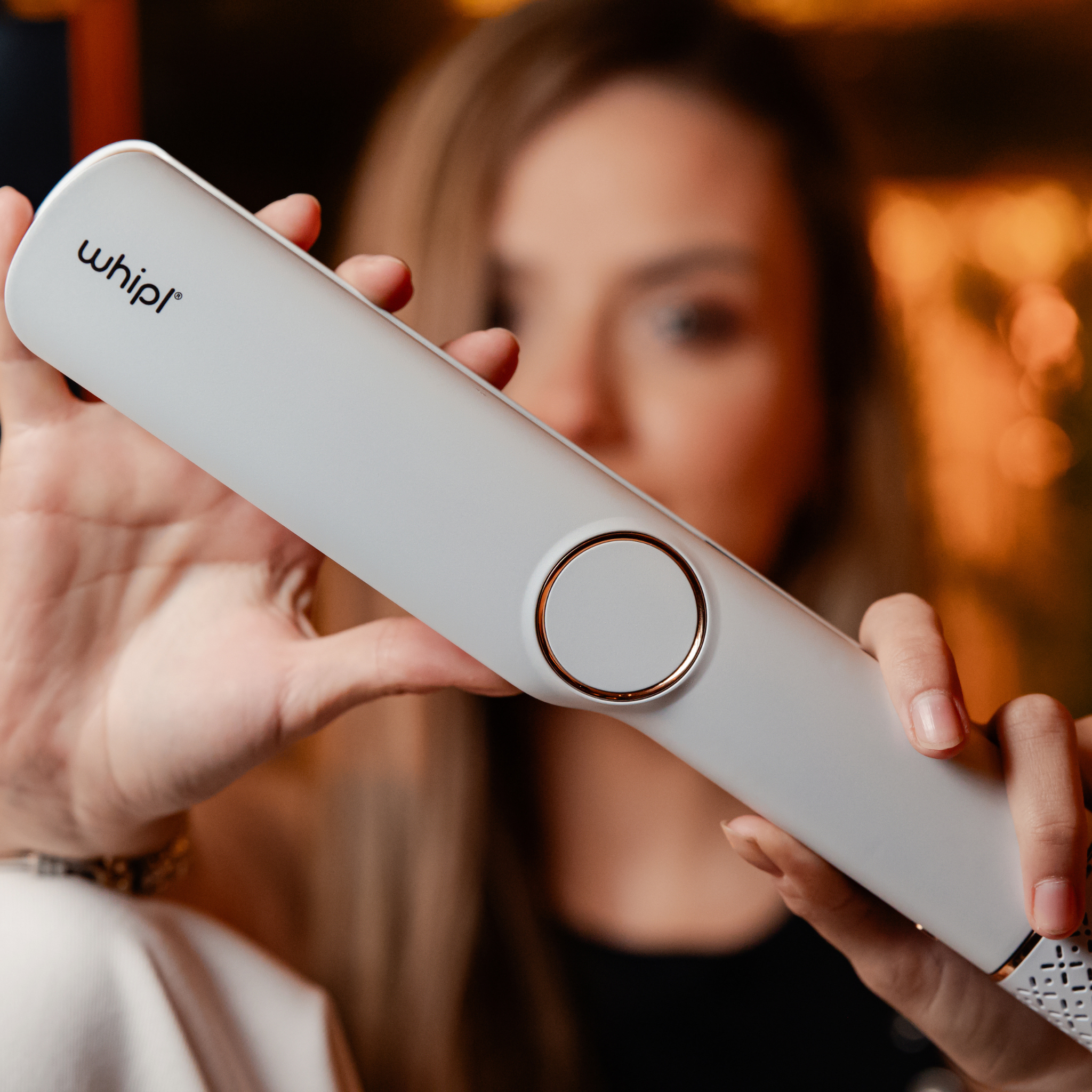 Whipl™ Straithair Pro - Air Straightener + FREE Airstyler incl. 5 attachments